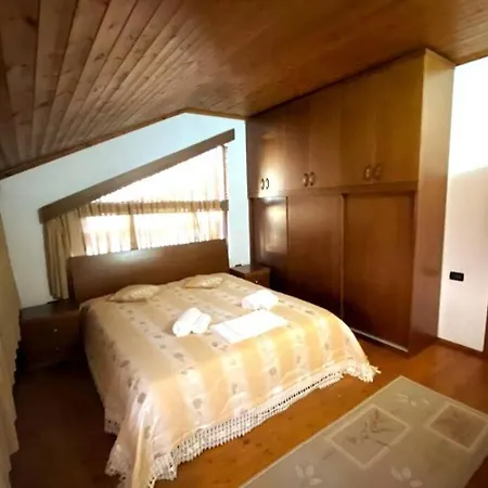 Lumja Apartment *