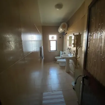 Lumja Appartement *